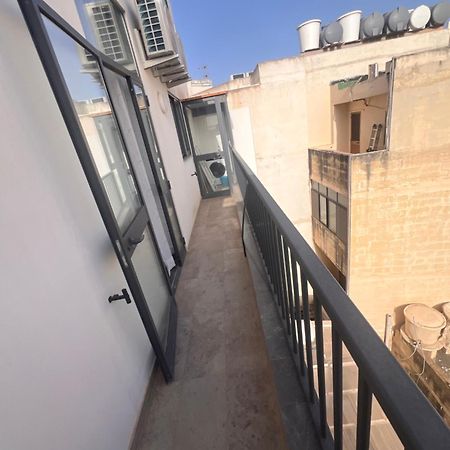 Stella Maris Mansions Apartment Марсахлок Екстериор снимка